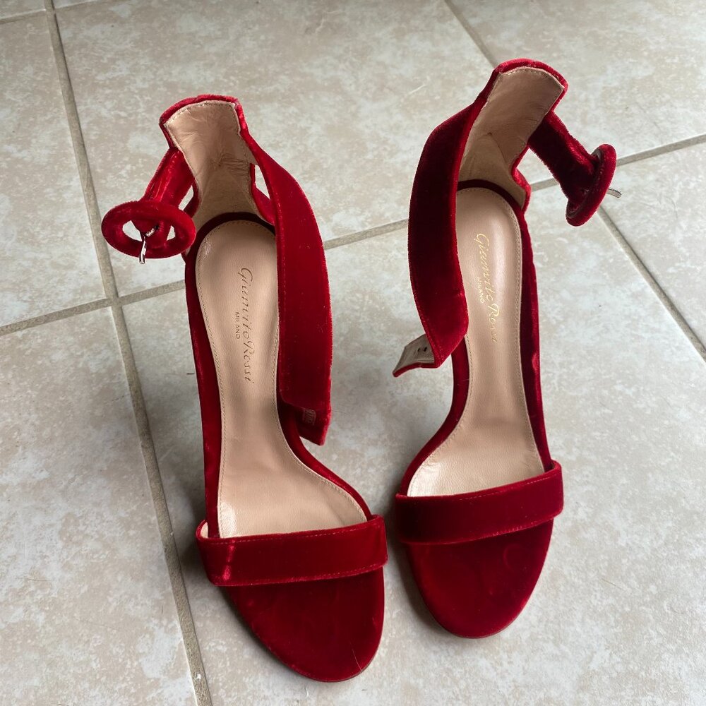 Gianvito Rossi Heels